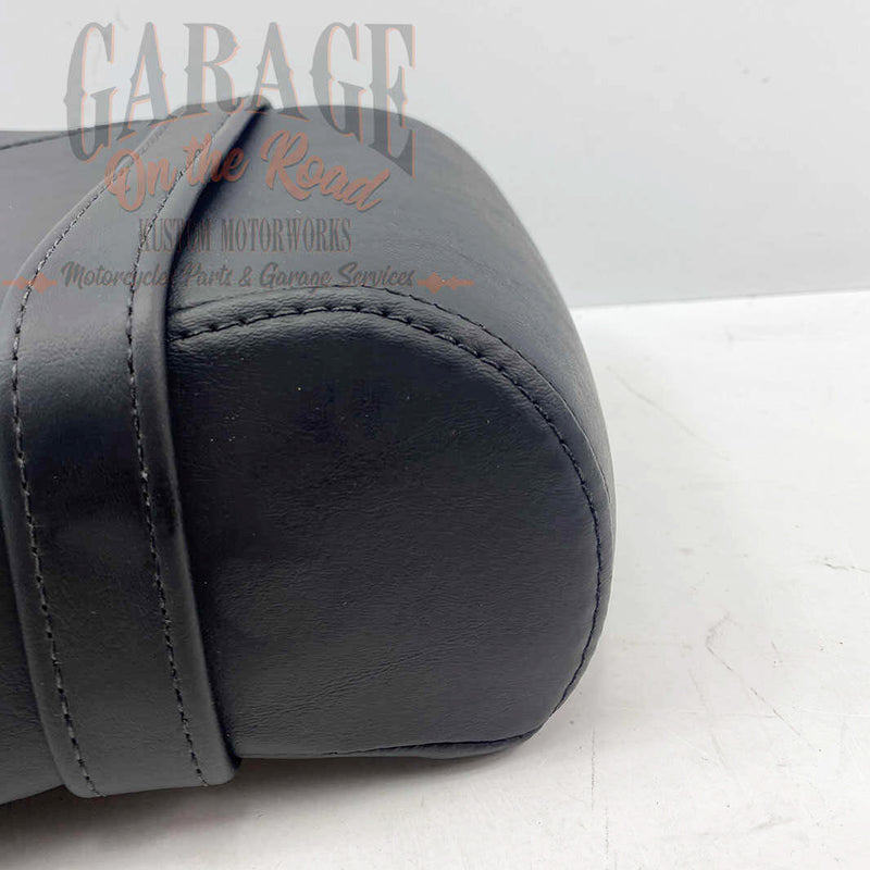 Passenger seat OEM 52689-09