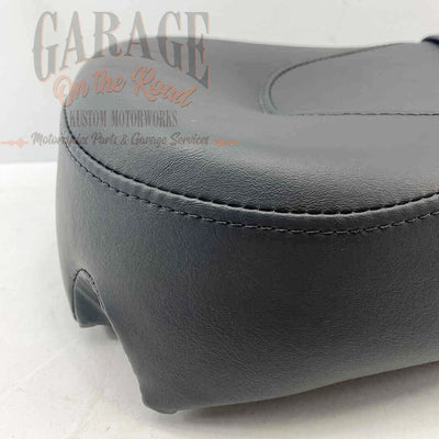 Passenger seat OEM 52689-09