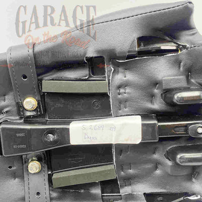 Passenger seat OEM 52689-09