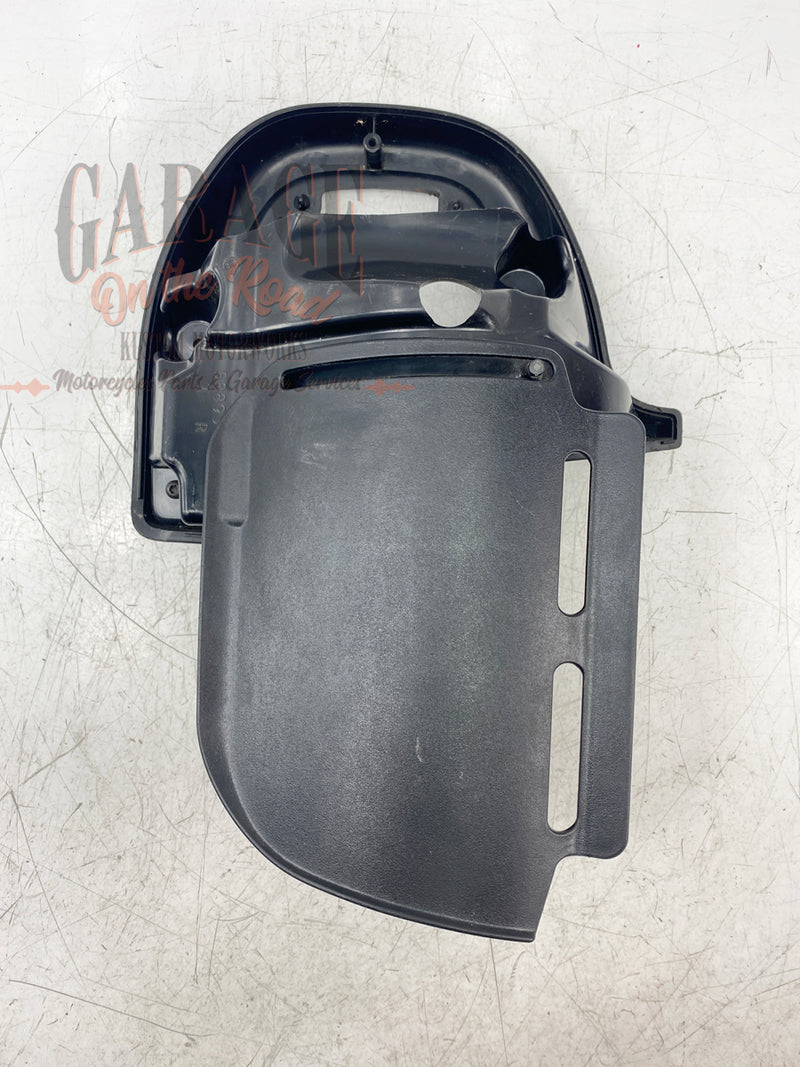 Predal za rokavice v spodnjem delu desne obloge OEM 58684-05