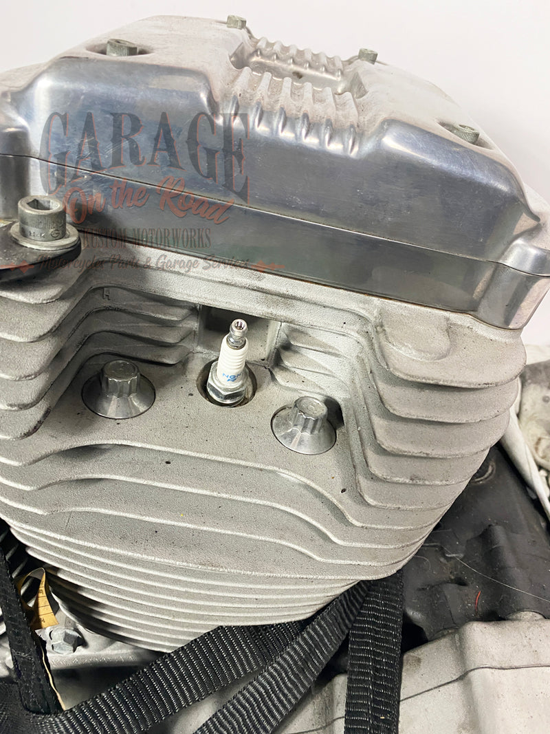 72 26 Sportster 883 motor