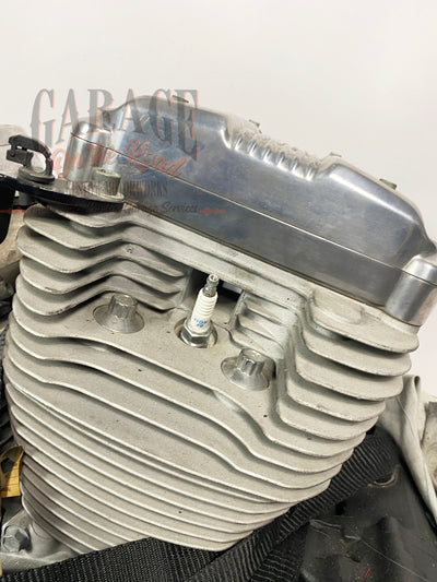 72 26 Sportster 883 motor