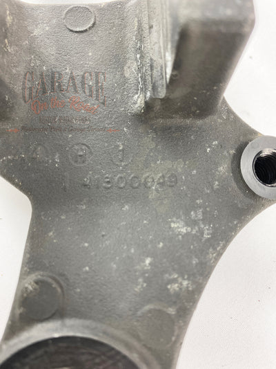 Wspornik i zacisk hamulca tylnego OEM 41300038